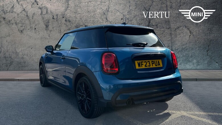 MINI Hatchback 1.5 Cooper Exclusive 3dr Auto Petrol Hatchback